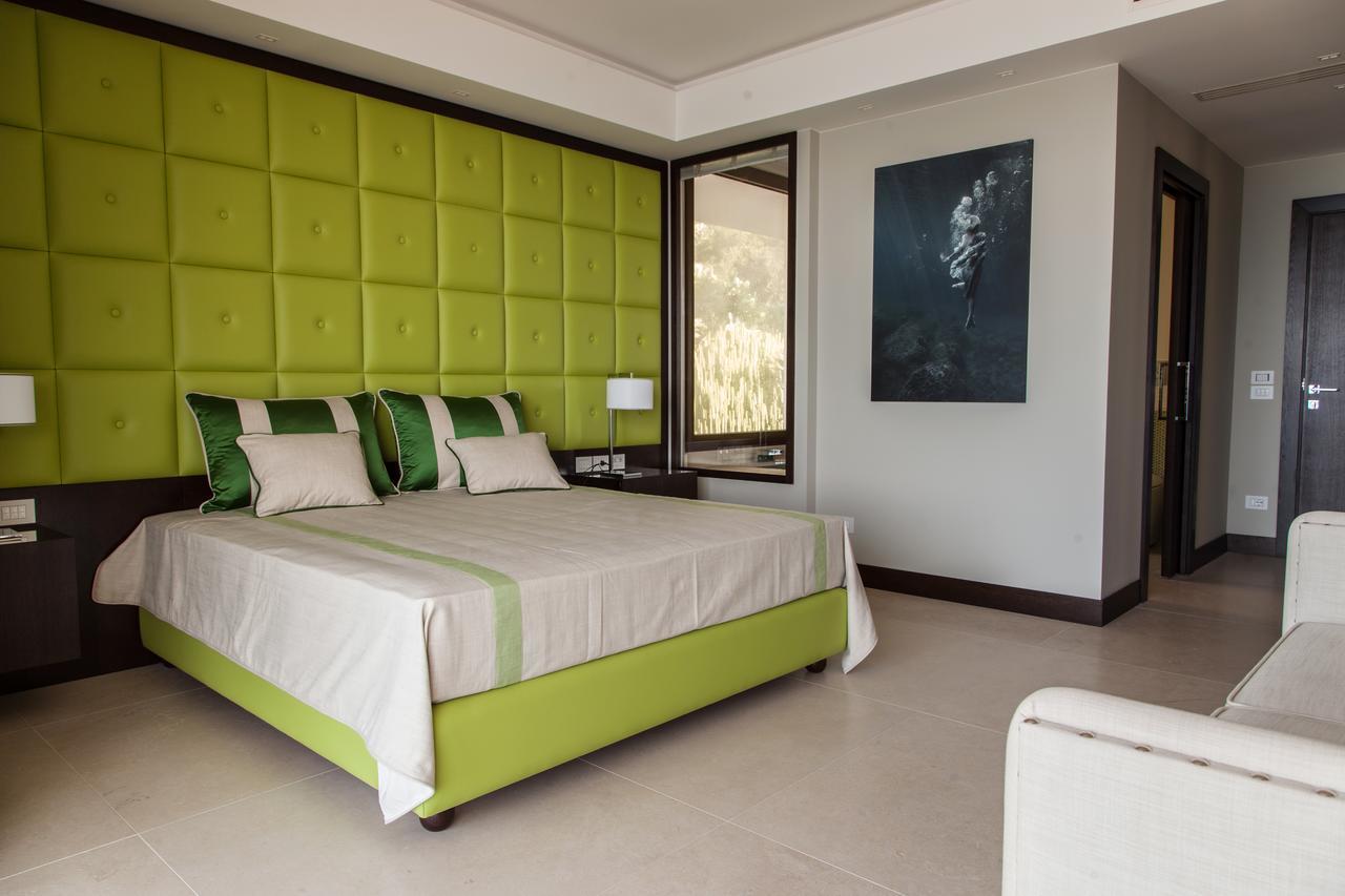Ngonia Bay Boutique Hotel Milazzo Exterior photo